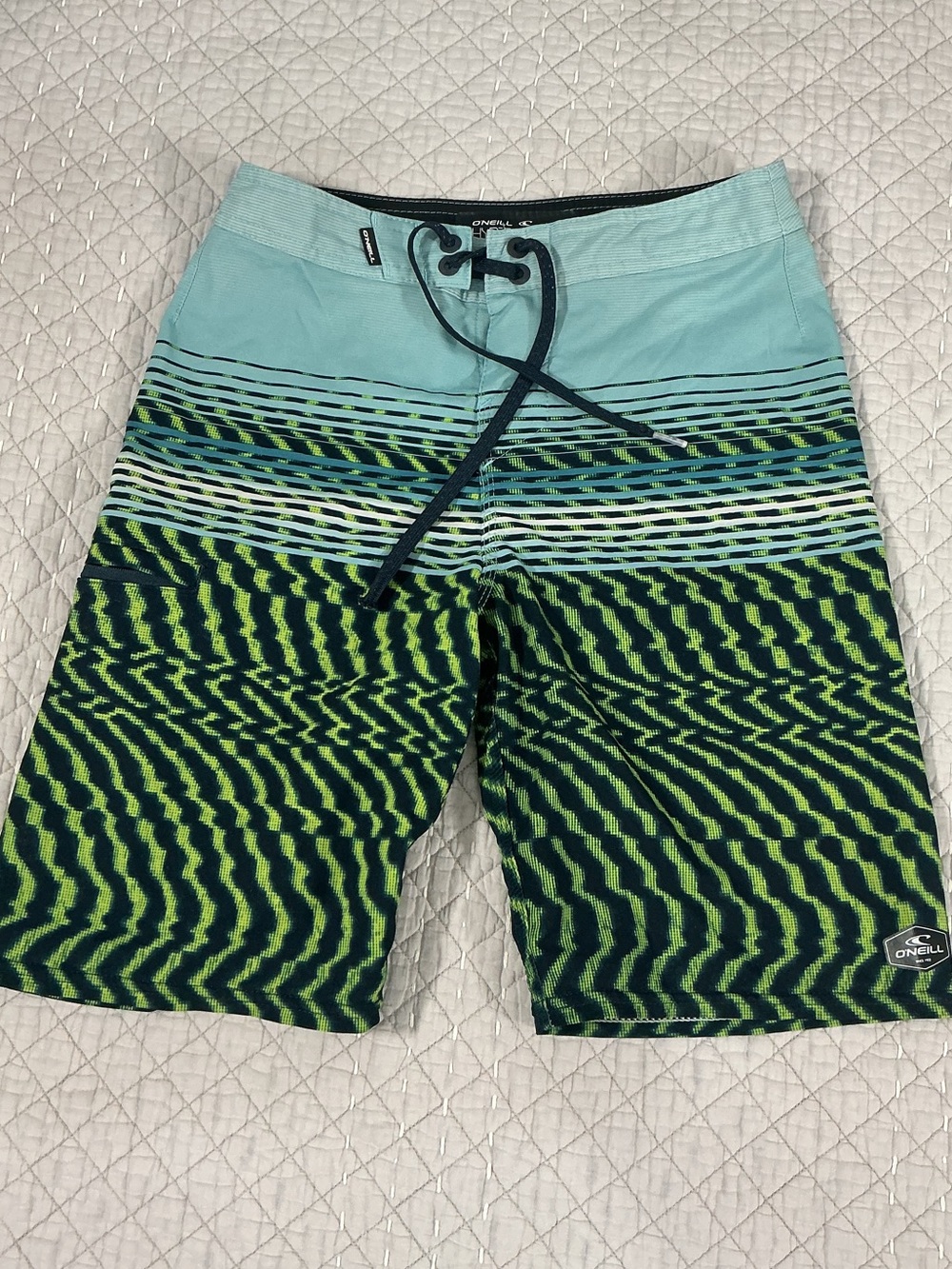 O'Neill Boys Hyperfreak Performance Boardshorts Size 24
